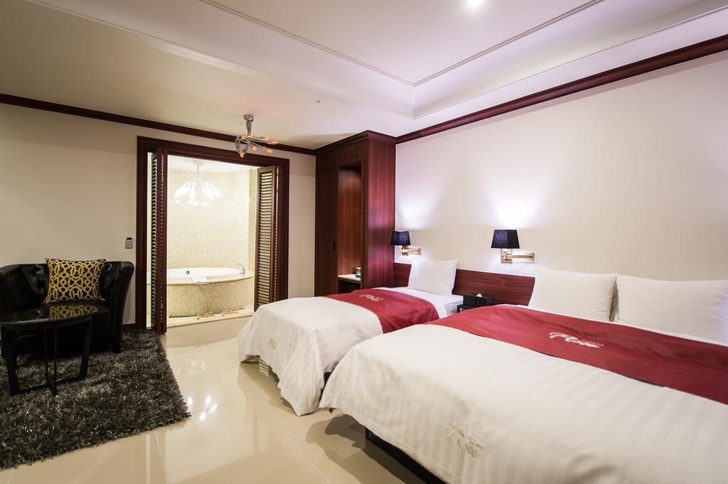 בוצ'און Hotel Floce חדר תמונה