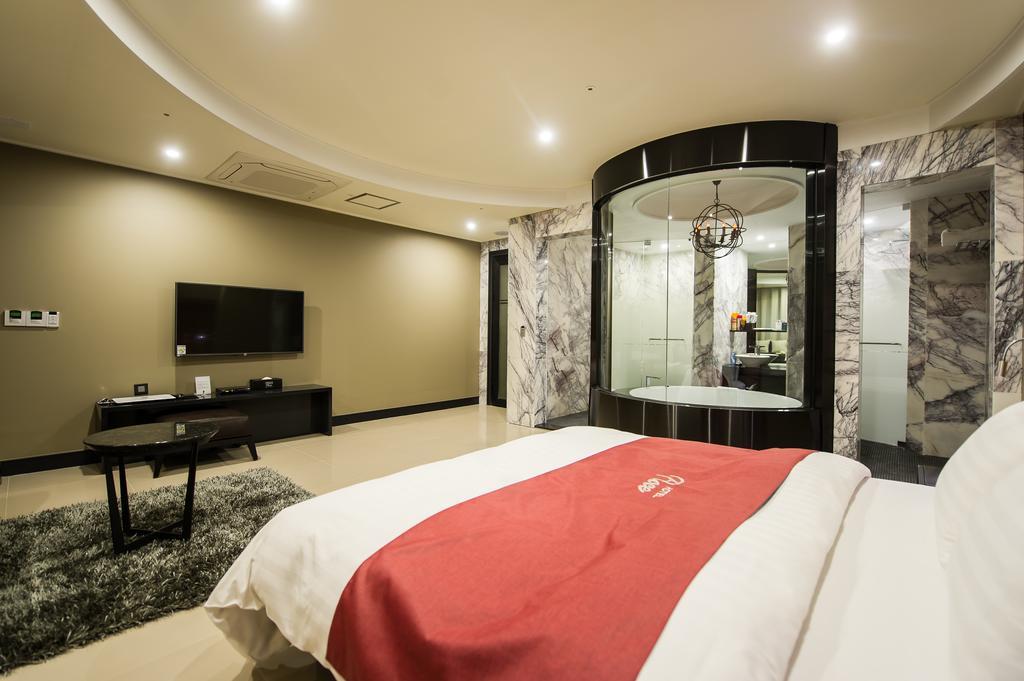 בוצ'און Hotel Floce חדר תמונה